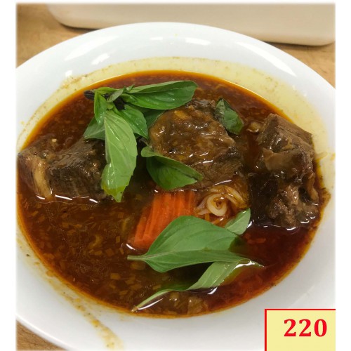 220. BÒ KHO VỚI MÌ/PHỞ/HỦ TIẾU HOẶC 1 BÁNH MÌ - BEEF STEW WITH ( EGG NOODLE OR CLEAR NOODLE OR RICE NOODLE OR RICE OR 1 BREAD)